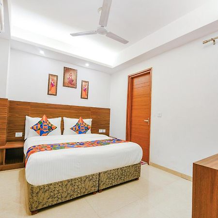 Fabhotel Sparkling - Nr Yashobhoomi Convention Centre Delhi  Extérieur photo