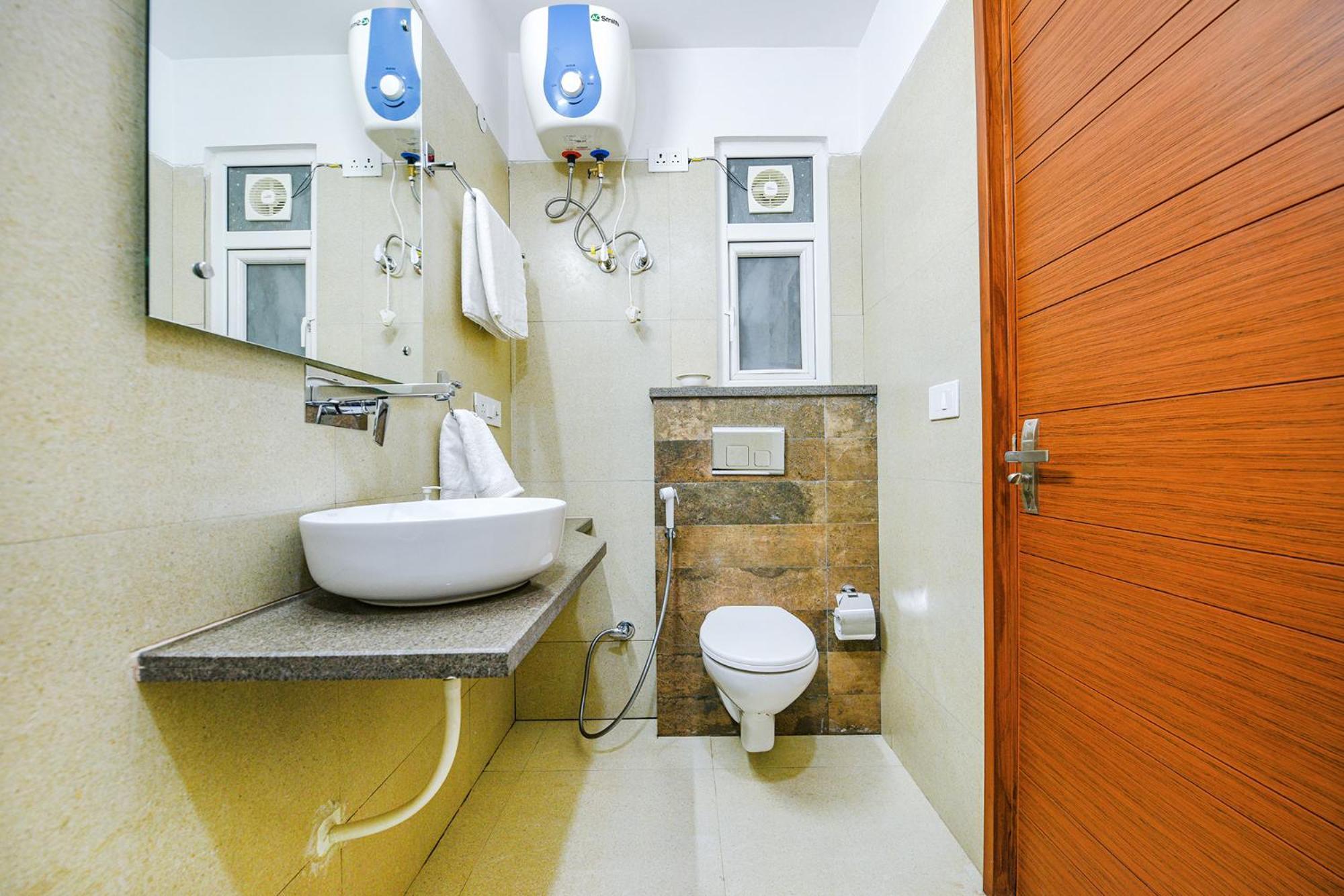 Fabhotel Sparkling - Nr Yashobhoomi Convention Centre Delhi  Extérieur photo