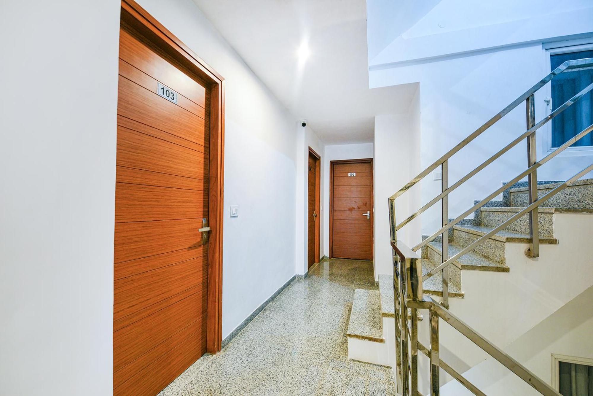 Fabhotel Sparkling - Nr Yashobhoomi Convention Centre Delhi  Extérieur photo